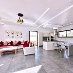 Villa Bahia, Piscine Chauffee, Personnels Inclus
